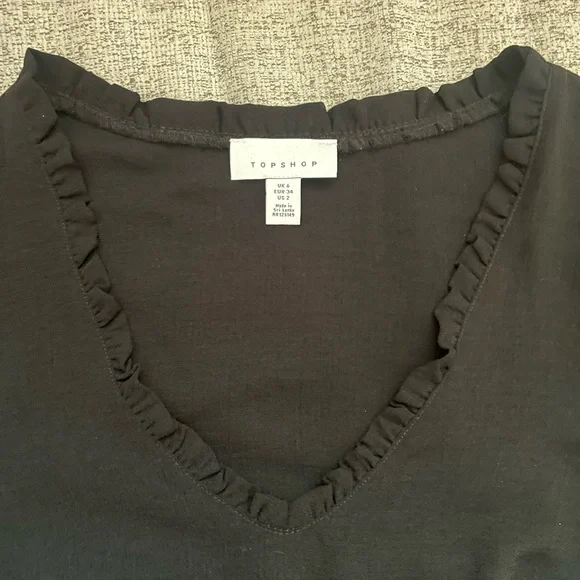 TOPSHOP Black Peplum Top Sz-2 - Picture 8 of 9